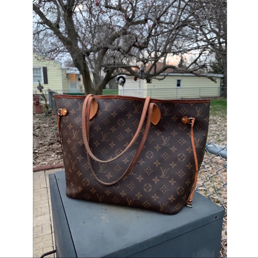 ✨ AUTHENTIC VINTAGE LOUIS VUITTON NEVERFULL ✨
